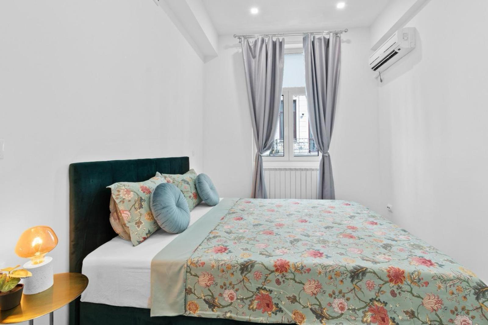 Old Town Fun & Spa Bükreş Dış mekan fotoğraf
